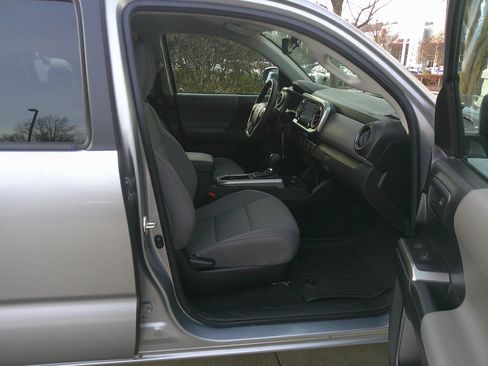 Used 2021 Toyota Tacoma SR5 image 86