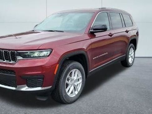 Used 2022 Jeep Grand Cherokee L Laredo w/ Luxury Tech Group I RWD image 10