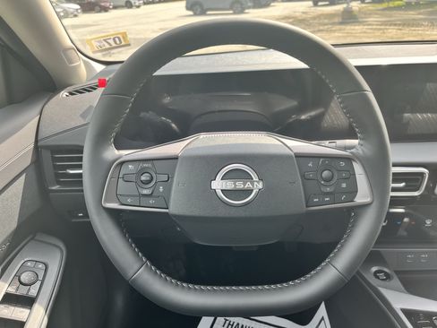 New 2026 Nissan Sentra SV w/ SV Convenience Package FWD image 19