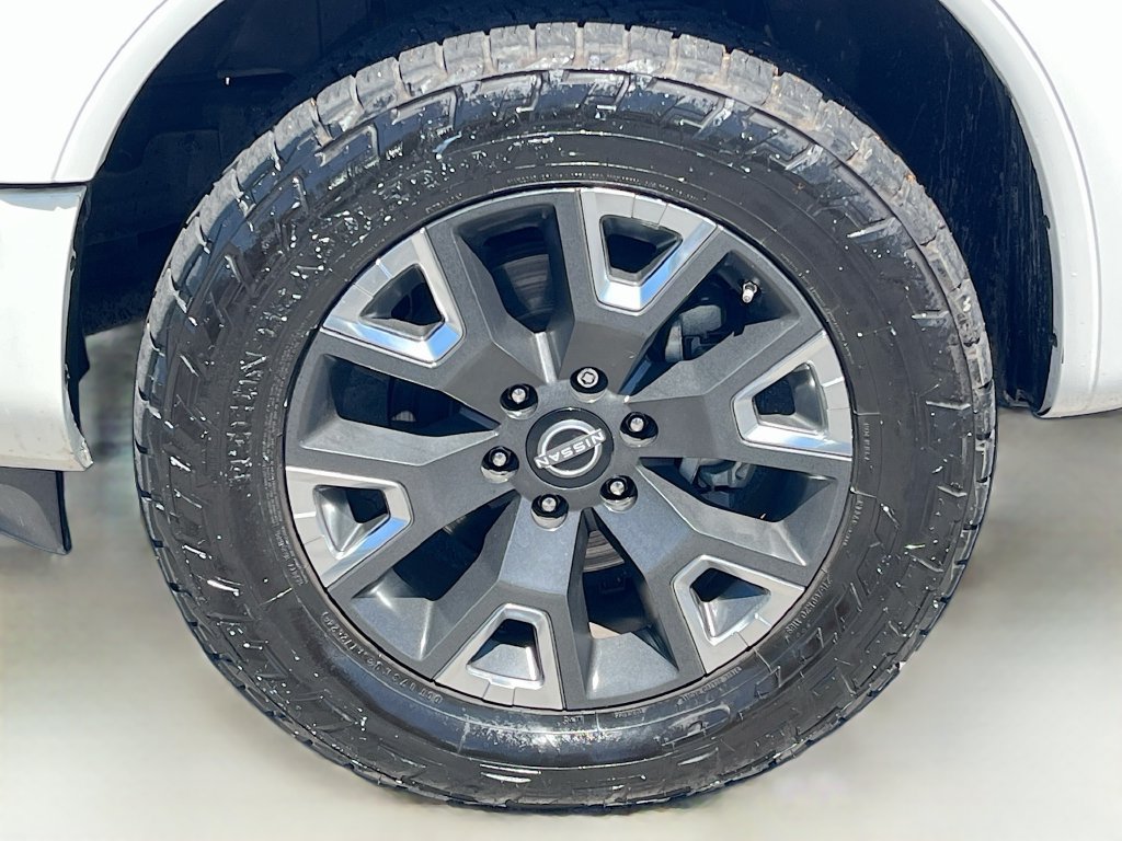 Used 2023 Nissan Titan Platinum Reserve w/ Moonroof Package AWD/4WD image 33