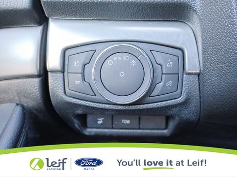 Used 2018 Ford Explorer XLT w/ Equipment Group 202A image 15