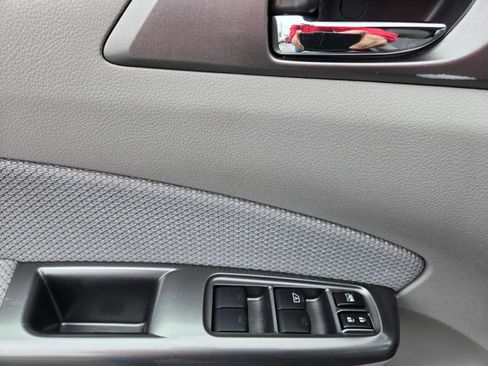 Used 2012 Subaru Forester 2.5X Premium image 14