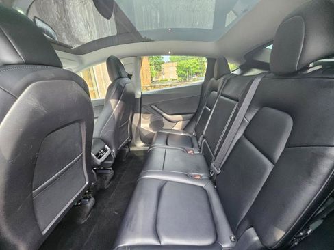 Used 2022 Tesla Model Y Long Range AWD/4WD image 60