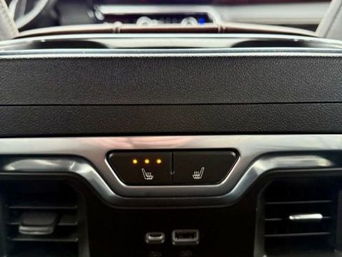 Used 2024 GMC Sierra 1500 Denali Ultimate image 42