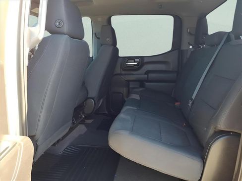 Used 2020 Chevrolet Silverado 1500 Custom w/ Infotainment Package image 17