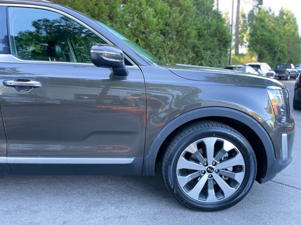 Used 2020 Kia Telluride S w/ S 8 Passenger Seating Package AWD/4WD image 2