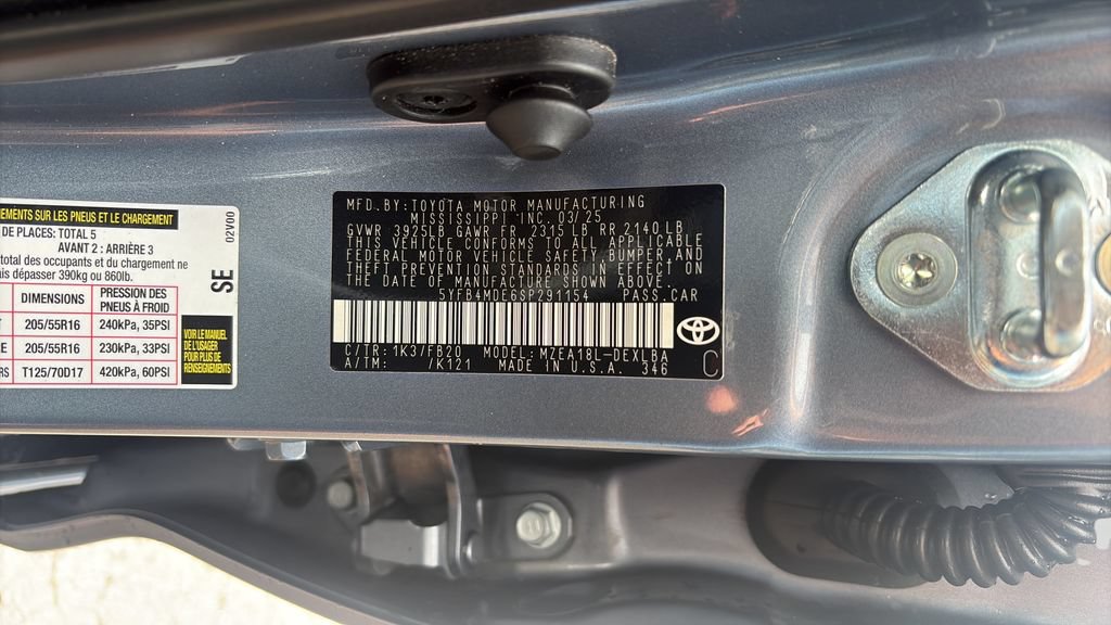 Used 2025 Toyota Corolla LE FWD image 25