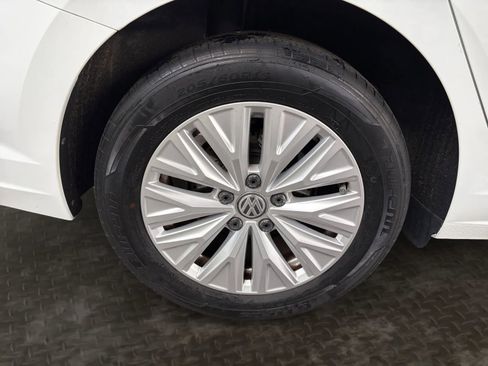 Used 2019 Volkswagen Jetta S w/ Driver Assistance Package FWD image 37