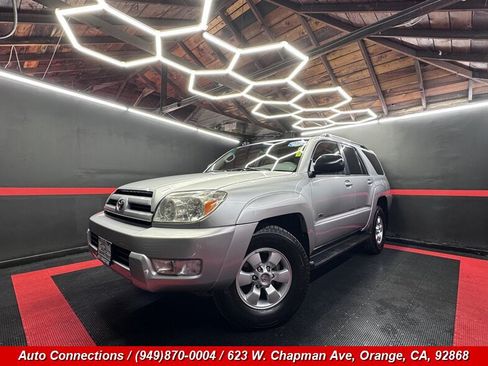 Used 2004 Toyota 4Runner SR5 RWD image 2