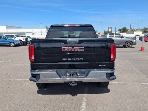 Certified 2024 GMC Sierra 1500 SLT image 4