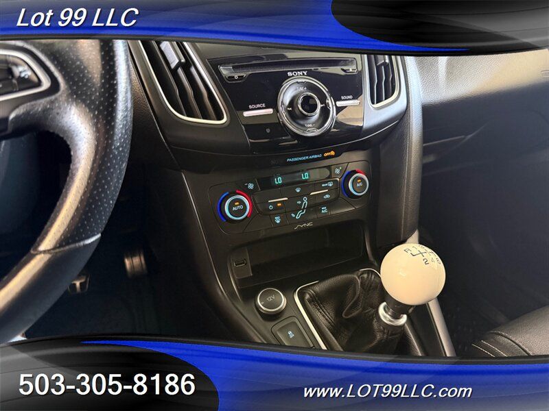 Used 2017 Ford Focus ST w/ Equipment Group 401A FWD image 43