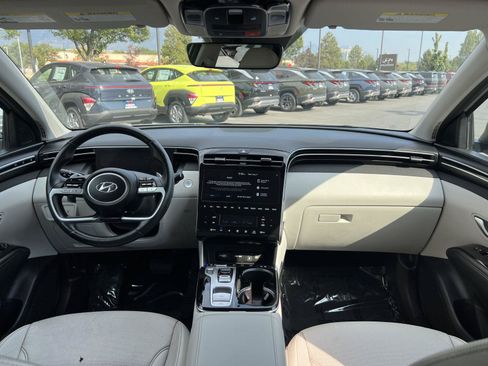 Certified 2023 Hyundai Tucson Limited AWD/4WD image 24