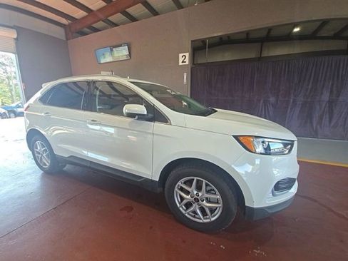 Used 2024 Ford Edge SEL w/ Convenience Package AWD/4WD image 2