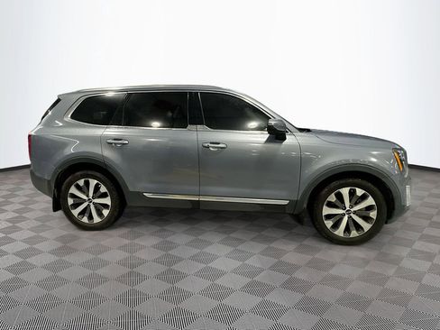 Used 2021 Kia Telluride EX w/ EX Premium Package FWD image 4