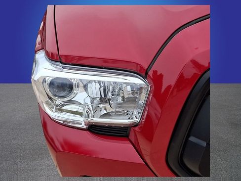 Used 2023 Toyota Tacoma SR AWD/4WD image 7