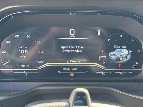 Used 2024 GMC Yukon Denali w/ Advanced Technology Package AWD/4WD image 10