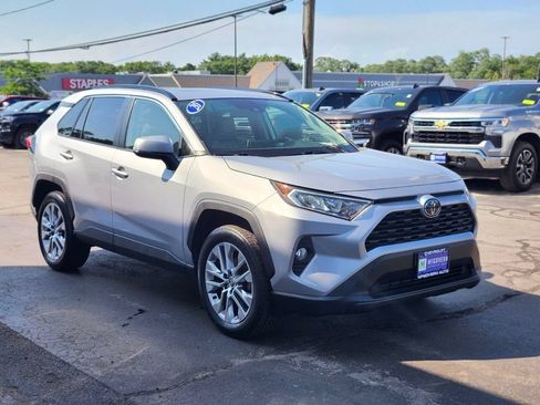 Used 2020 Toyota RAV4 XLE Premium AWD/4WD image 7