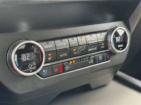 Used 2019 Ford Expedition XLT w/ Equipment Group 202A image 17