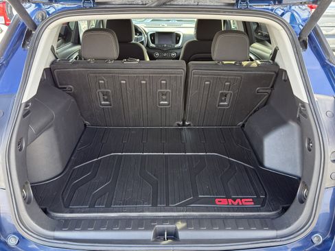 Used 2022 GMC Terrain SLE w/ Driver Convenience Package image 15