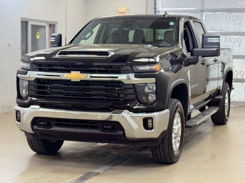 New 2026 Chevrolet Silverado 3500 LT w/ Safety Package AWD/4WD image 3