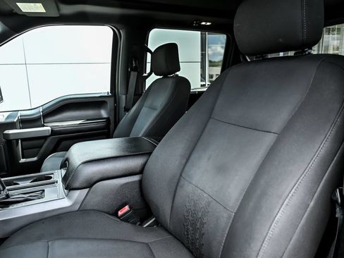 Used 2018 Ford F150 XLT w/ Equipment Group 302A Luxury AWD/4WD image 14