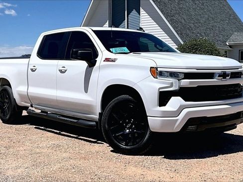 Used 2024 Chevrolet Silverado 1500 RST w/ Z71 Off-Road Package AWD/4WD image 3