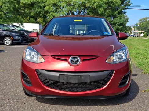 Used 2014 MAZDA MAZDA2 Sport FWD image 2