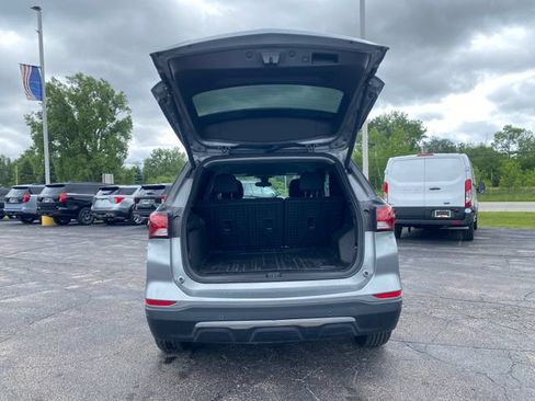 Used 2024 Chevrolet Equinox LT w/ LPO, Floor Liner Package FWD image 19