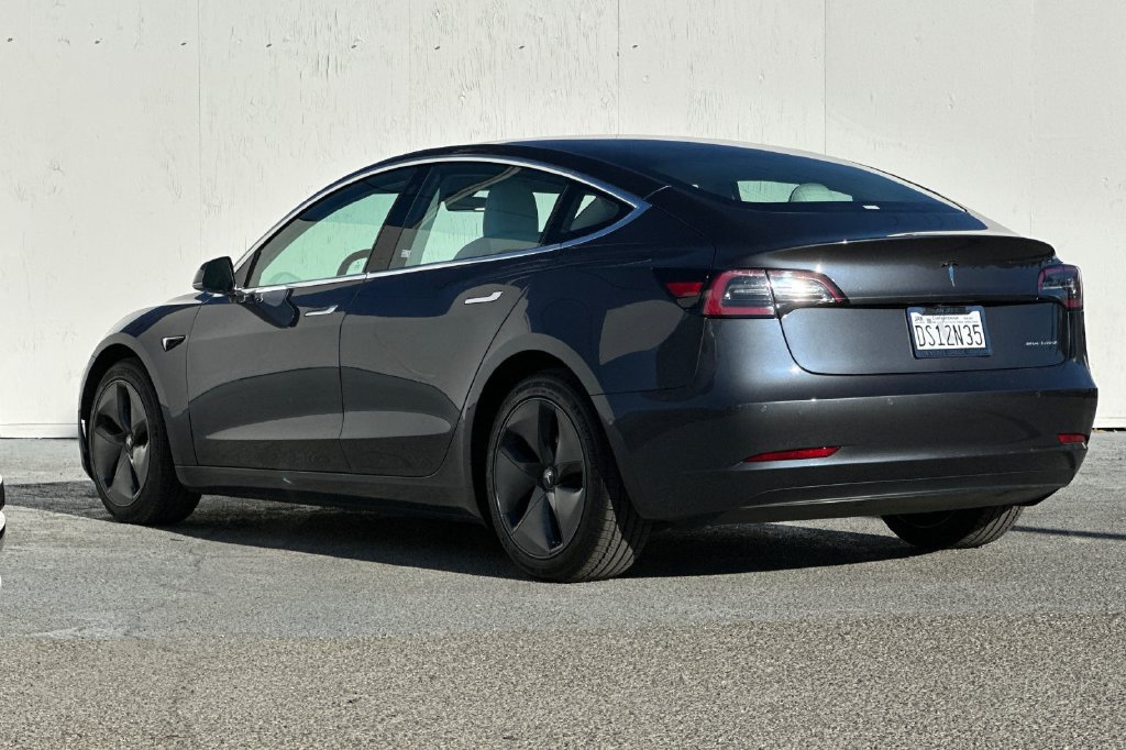 Used 2018 Tesla Model 3 Long Range AWD/4WD image 5