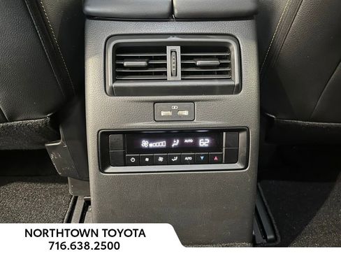 Used 2024 MAZDA CX-90 3.3 Turbo w/ Select Package image 19