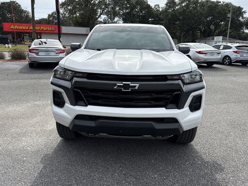 Used 2024 Chevrolet Colorado LT RWD image 8