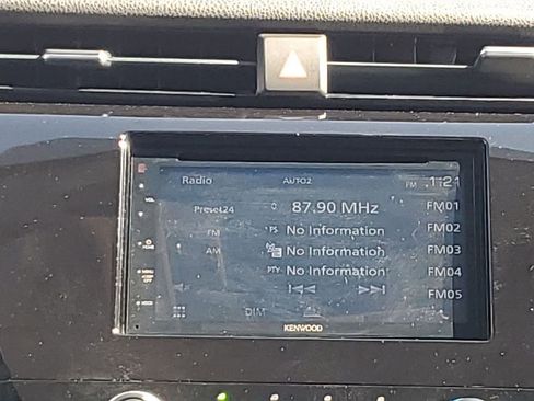 Used 2019 Toyota Camry LE image 27