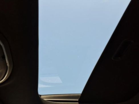 New 2025 Jeep Grand Cherokee L Altitude image 11