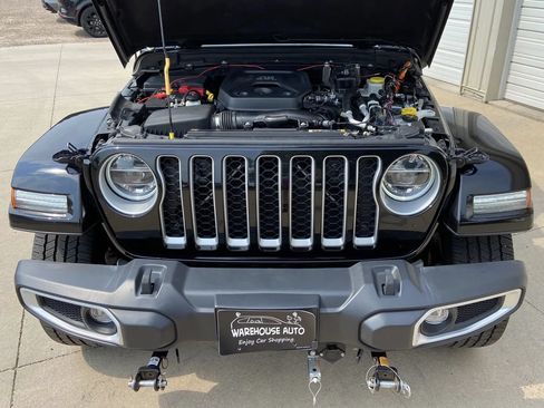 Used 2021 Jeep Wrangler Unlimited Sahara w/ Cold Weather Group AWD/4WD image 27