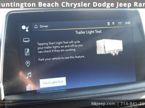 Used 2023 Chevrolet Suburban LT image 23