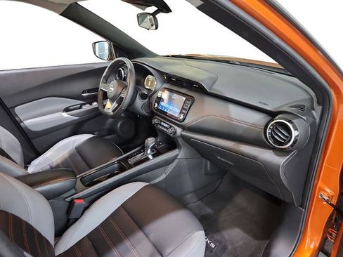 Used 2023 Nissan Kicks SR w/ SR Premium Package FWD image 21