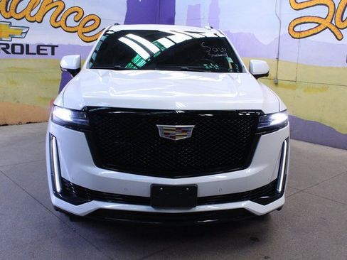 Used 2021 Cadillac Escalade Sport image 3