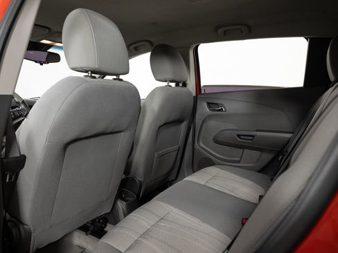 Used 2012 Chevrolet Sonic LT image 17