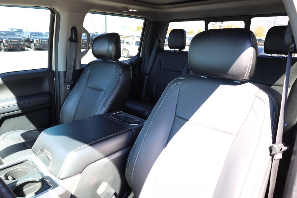 Used 2017 Ford F250 Lariat w/ Lariat Ultimate Package AWD/4WD image 16