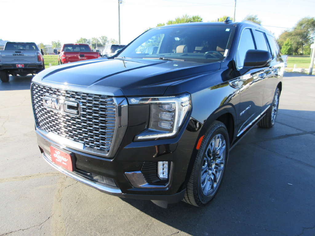 Certified 2024 GMC Yukon Denali Ultimate AWD/4WD image 12