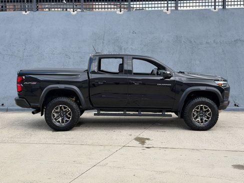 Used 2026 Chevrolet Colorado ZR2 w/ Technology Package AWD/4WD image 2