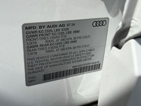 Used 2024 Audi Q3 2.0T Premium Plus w/ Premium Plus Package AWD/4WD image 37