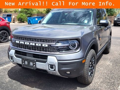 Used 2025 Ford Bronco Sport Badlands w/ Badlands Tech Package AWD/4WD image 3