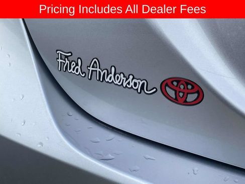Used 2024 Toyota Camry SE FWD image 11