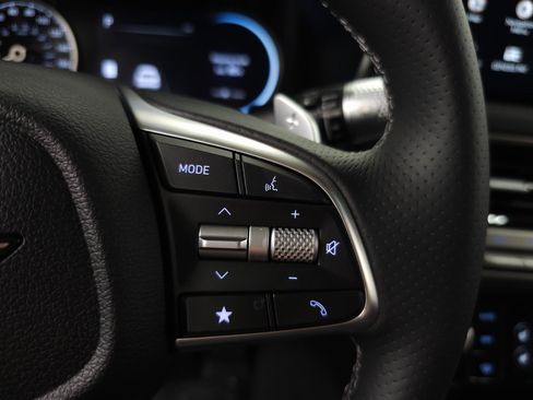 New 2026 Genesis G70 2.5T Prestige image 17