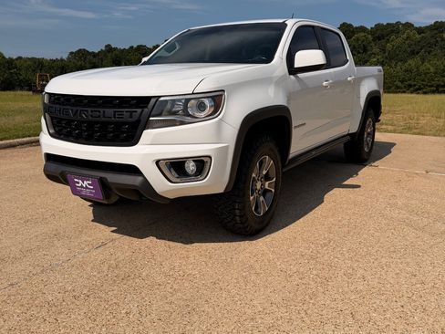 Used 2020 Chevrolet Colorado Z71 AWD/4WD image 1