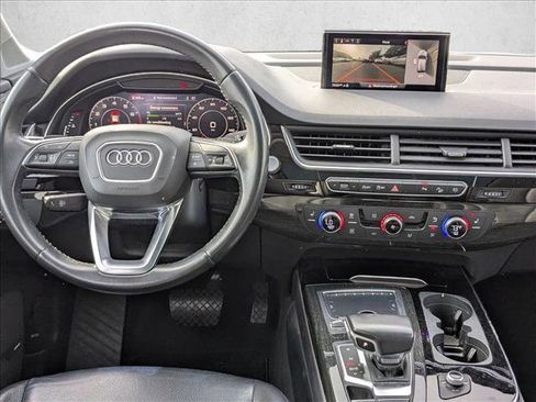 Used 2019 Audi Q7 3.0T Premium Plus image 18