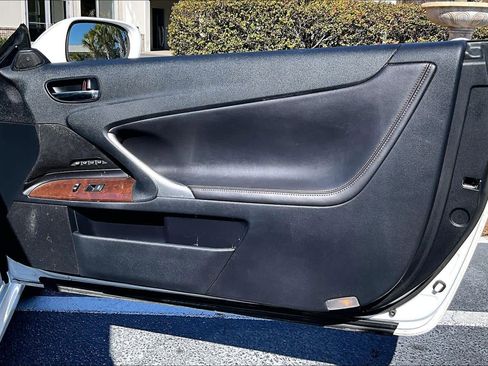 Used 2013 Lexus IS 250C w/ Luxury Pkg image 20