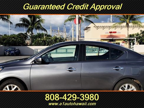 Used 2018 Nissan Versa SV w/ SV Special Edition FWD image 2