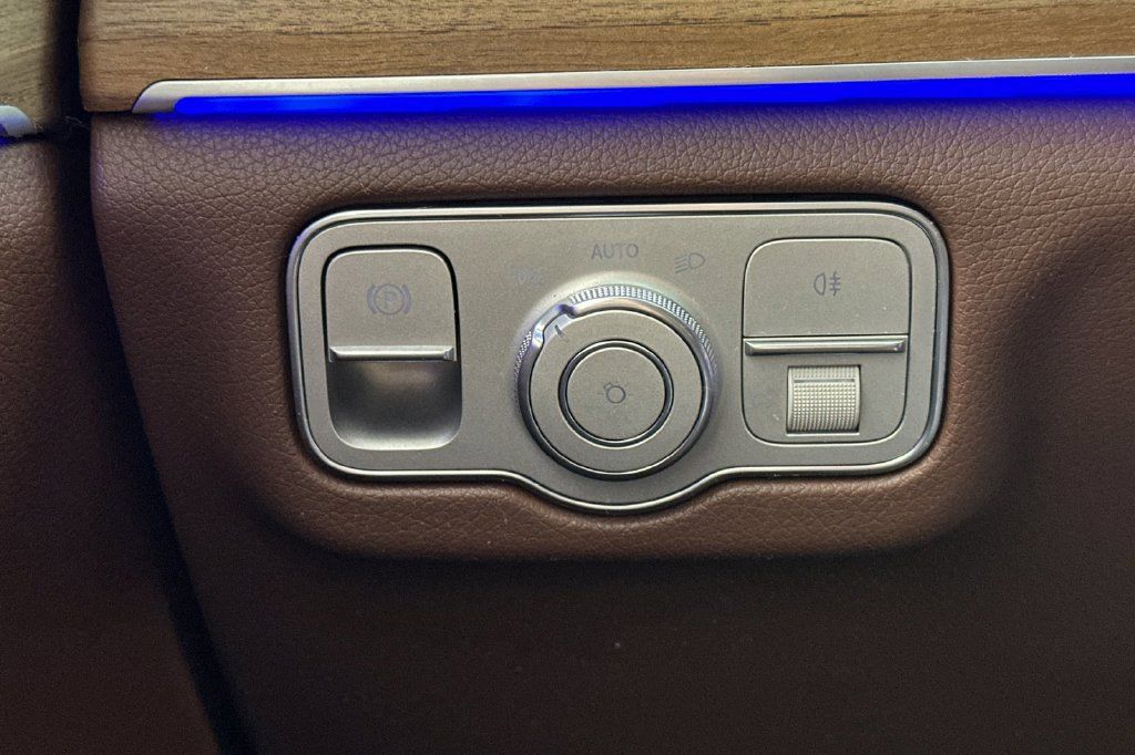 Certified 2026 Mercedes-Benz GLS 450 4MATIC image 33